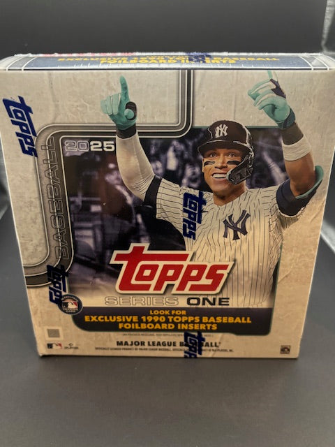 Topps Baseball 2025 Series One [Mega Box]